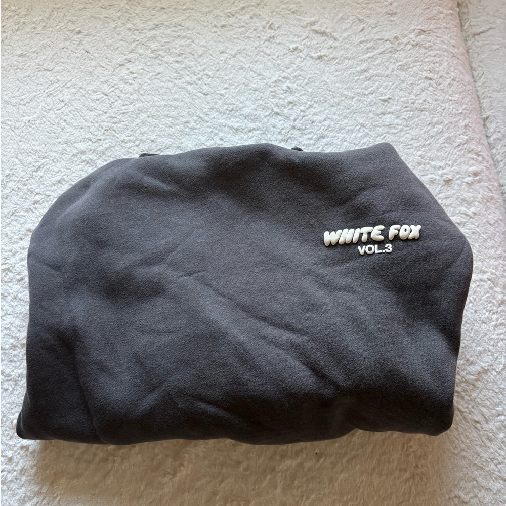 White Fox Boutique Sweatshirt